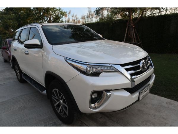 2018 Toyota Fortuner 2.4 V SUV AT 2WD Diesel